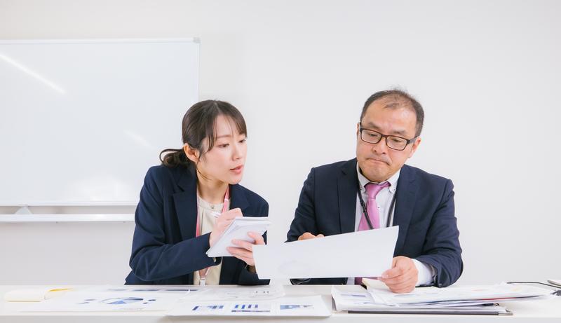 SDS法とDESC法を活用しようと試しているシーン